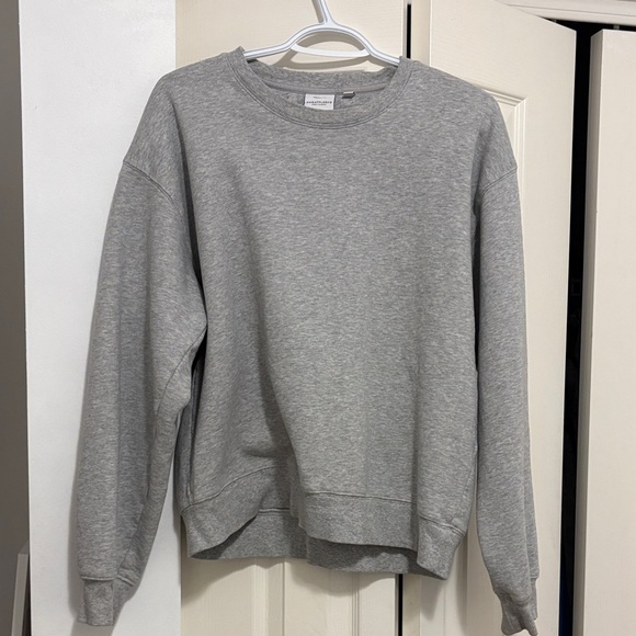 Aritzia Grey Crewneck Sweatfleece - Picture 1 of 2
